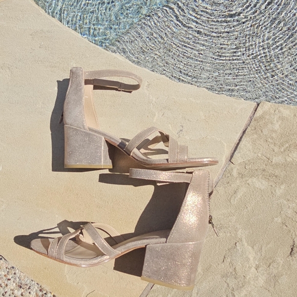 Eileen Fisher Jazzy Heel Sandals  Gold Platinum Leather Block Strap 9 - Picture 15 of 16